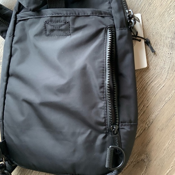 NWT❤️ Adidas Black Convertible Crossbody Bag - Picture 7 of 10